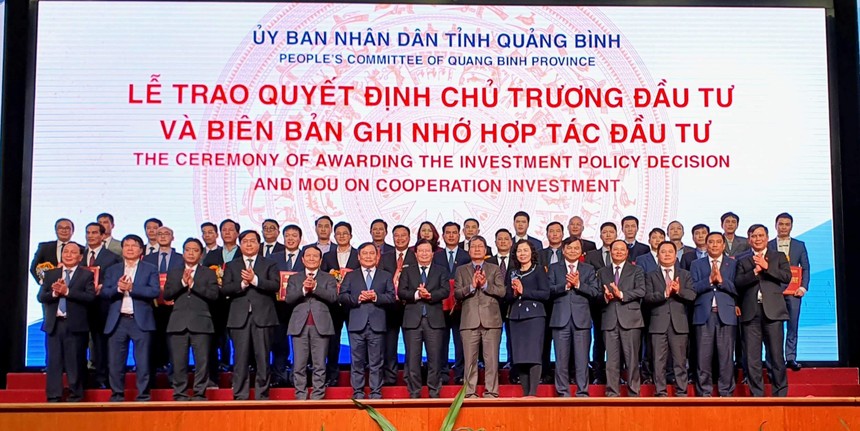 Các dự án được trao chủ trương Kl99ok phiên bản mới và Biên bản ghi nhớ hợp tác Kl99ok phiên bản mới tại Hội nghị xúc tiến Kl99ok phiên bản mới Quảng Bình 2021.