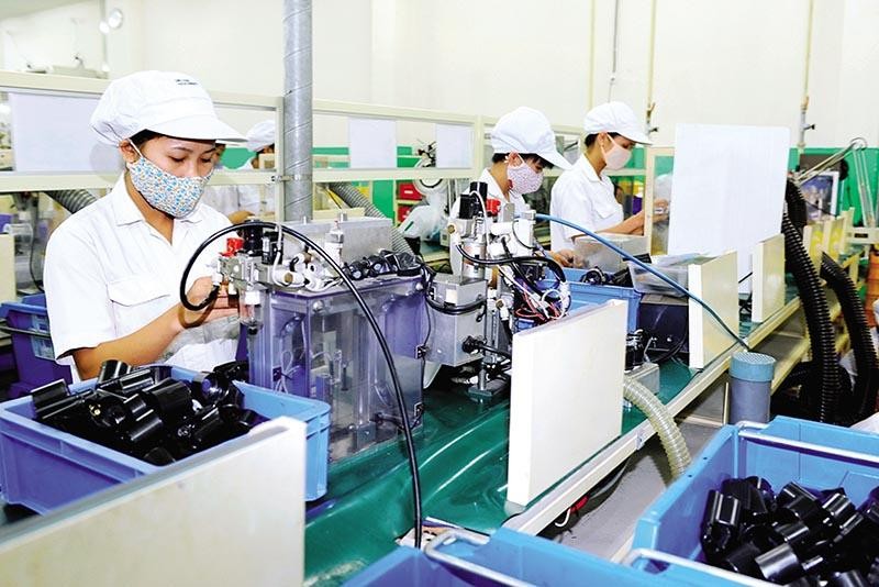 Dây chuyền Kl994 nhà cái bóng đá world cup tự động linh kiện xe máy Honda ở Công ty TNHH Việt Nam Toyo Denso (VNTEC) - Thành viên của Toyo Denso Group, Nhật Bản tại KCN Nam Sách. Ảnh: Thành Chung