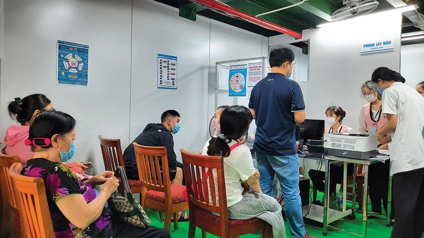 Nhiều Kl991.com World Cup 2026 Chính Thức địa ốc chủ động xét nghiệm cho người lao động trong công ty.