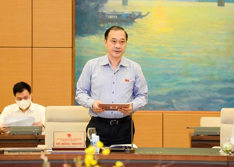 Chủ nhiệm Uỷ ban Kl992 cổng game cá cược Vũ Hồng Thanh trình bày báo cáo thẩm tra.
