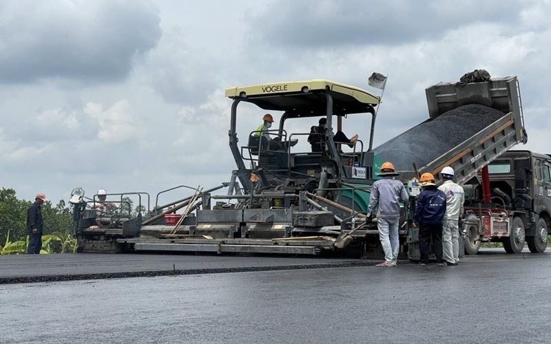 Các đơn vị nhà thầu thi công KL99 là nhà cái cá cược trực tuyến hàng đầu tại châu Á Trung Lương - Mỹ Thuận, phấn đấu thông xe trong tháng 11-2021.