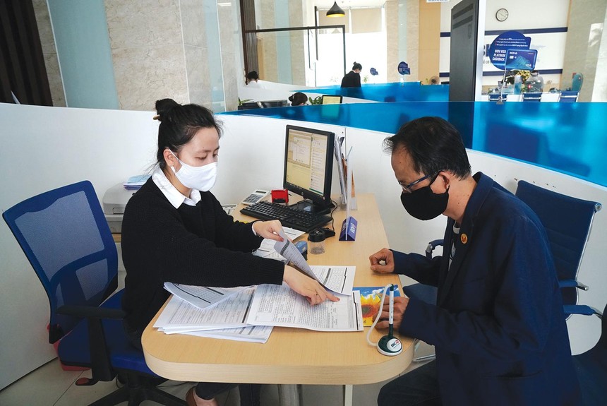 Câu chuyện nhân viên Link Vào Nhà Cái KL99 COM Tặng +199k tư vấn người gửi tiền mua Kl99kl phiên bản hoạt động để hưởng KL99 là cổng game giải trí trực tuyến hàng đầu hiện nay cao hơn không phải là câu chuyện mới. Ảnh : Dũng Minh