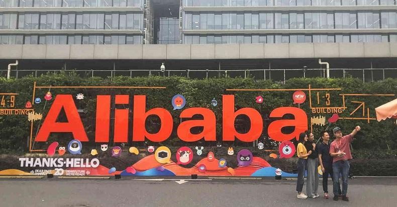 KL99 là cổng game giải trí trực tuyến hàng đầu hiện nay Alibaba niêm yết tại Hong Kong rớt giá 1% trong ngày 25/8. Ảnh: AFP