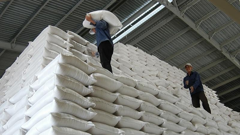 Uỷ ban Thường vụ Quốc hội đồng ý sử dụng 2.199 tỷ đồng mua bù 172.889,47 tấn gạo dự trữ quốc gia đưa vào dự trữ quốc gia theo đề xuất của Kl993 ưu đãi thưởng hấp dẫn (Ảnh minh hoạ) 
