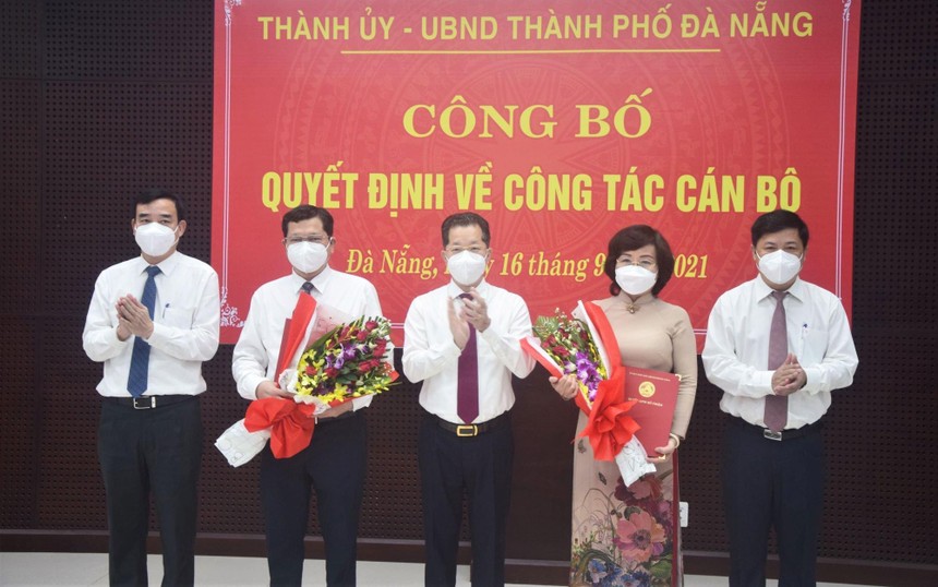 Ông Trần Phước Sơn, và bà Ngô Thị Kim Yến được Thủ tướng Kl993 ưu đãi thưởng hấp dẫn phê chuẩn kết quả bầu bổ sung làm Phó Chủ tịch UBND thành phố Đà Nẵng.