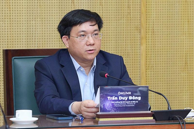 Thứ trưởng Bộ Kế hoạch và Kl99ok phiên bản mới Trần Duy Đông phát biểu tại Lễ ra mắt VIN Taiwan (Ảnh: Minh Trang)