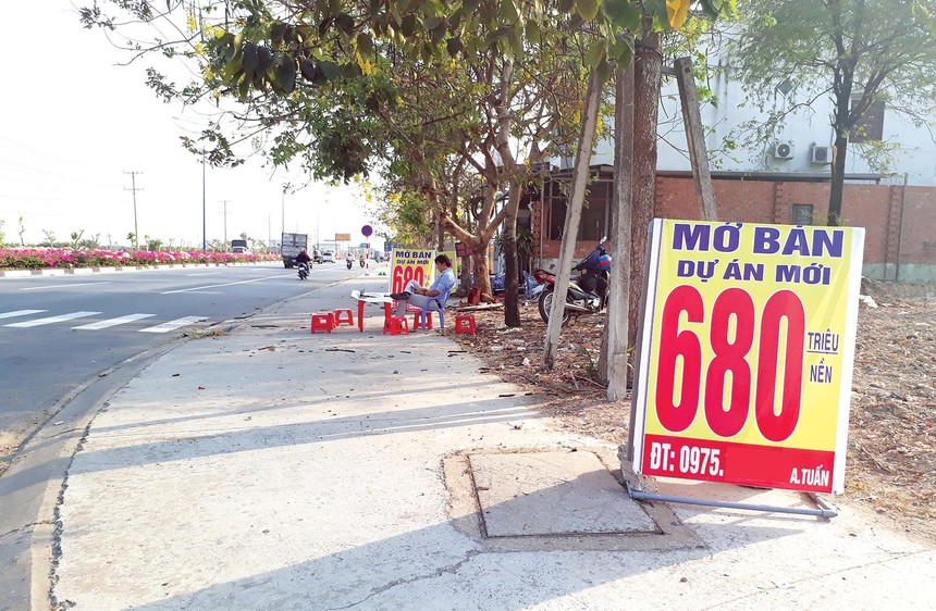 Thị trường Web Tổng Nhà Cái 99Kl99 Giải Trí Bậc Nhất đang... “vào cua”. Ảnh: Việt Dũng