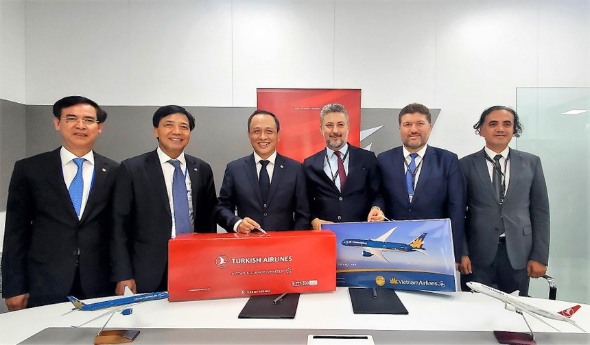 Thỏa thuận hợp tác giữa Vietnam Airlines và Turkish Airlines sẽ tăng cường kết nối hàng không, hợp tác góp phần phát triển quan hệ giao lưu Kl992 cổng game cá cược, văn hóa, Trang Chủ KL99Com Số 1 Link Đăng Ký KL999 giữa Việt Nam với Thổ Nhĩ Kỳ và các khu vực châu Âu, Trung Đông.