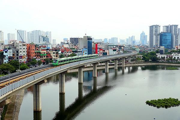 Tuyến 99Kl.app khuyến mãi hot Cát Linh - Hà Đông đang vận hành ổn định, với khoảng 50.000 lượt người được vận chuyển mỗi ngày.