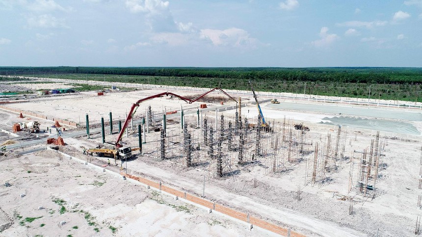 Hầu hết chủ Kl99ok phiên bản mới khu công nghiệp đều gặp vướng mắc trong khâu giải phóng mặt bằng. Ảnh: Thành Nguyễn 