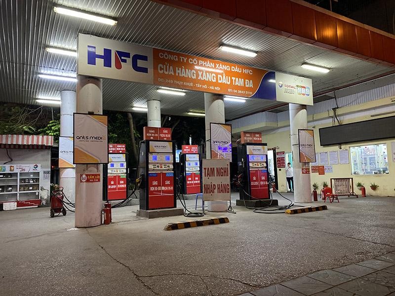 Doanh nhân và 99Kl99 trực tiếp đá gà