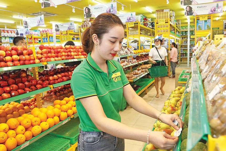 Các Kl991.com World Cup 2026 Chính Thức đặt mục tiêu bảo vệ dòng tiền hoạt động lên trên hết. Trong ảnh: Cửa hàng Bách hóa xanh của Thế giới Di động