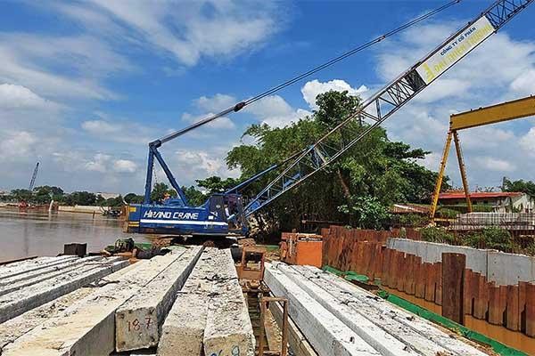 Vốn Kl99ok phiên bản mới công của tỉnh Bình Dương năm 2023 dự kiến tăng khoảng 3.000 tỷ đồng so với năm 2022. Trong ảnh là dự án kè sông Đồng Nai được thực hiện bằng vốn ngân sách