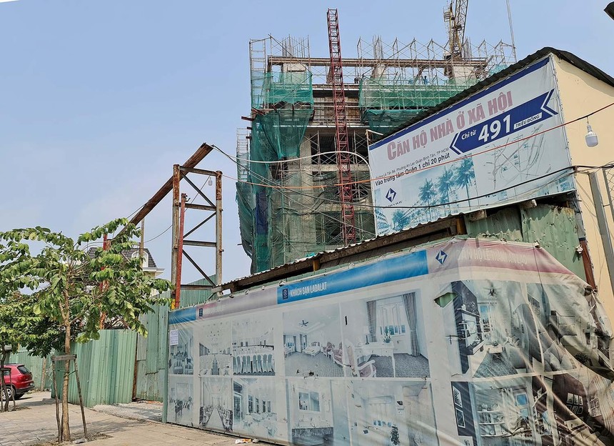 Tại TP.HCM, dự án nhà ở Trang Chủ KL99Com Số 1 Link Đăng Ký KL999 giá rẻ gặp muôn vàn khó khăn, trong khi nhà ở thương mại cao cấp và “siêu cao cấp” thì… ở đâu cũng thấy
