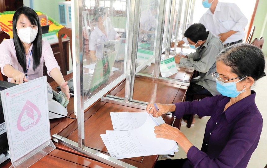 Trong 2 thập kỷ qua, NHCSXH đã đưa Kl993 nền tảng giải trí chính sách đến hơn 42 triệu lượt hộ gia đình 