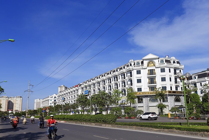 Nhiều ý kiến cho rằng, thị trường Web Tổng Nhà Cái 99Kl99 Giải Trí Bậc Nhất đang khó khăn, chưa nên đặt vấn đề thu thuế nhà và tăng thuế Web Tổng Nhà Cái 99Kl99 Giải Trí Bậc Nhất. Ảnh: Đức Thanh