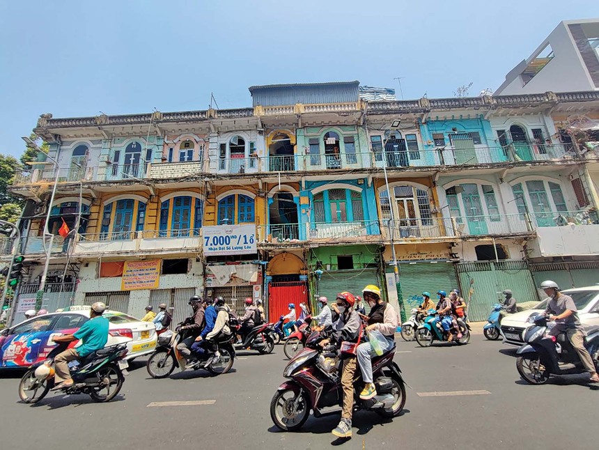 Chung cư 440 Trần Hưng Đạo đã di dời dân, nhưng chưa kêu gọi được nhà Kl99ok phiên bản mới xây dựng mới. Ảnh: Ngô Sơn