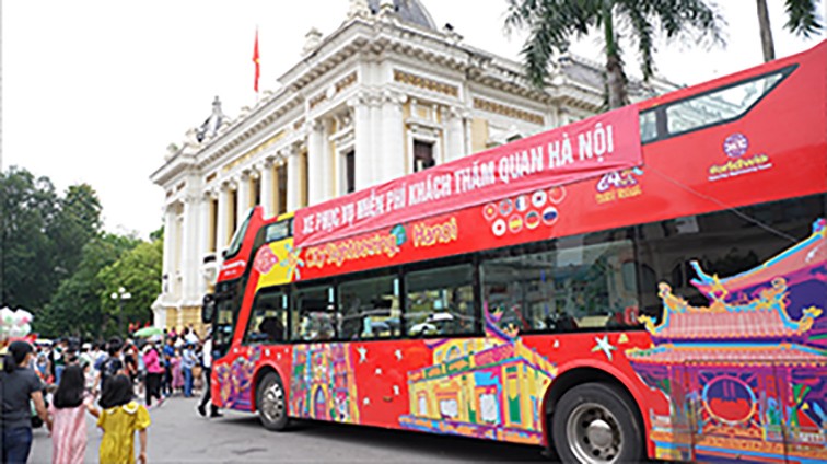 Sở Du lịch Hà Nội và Sở KL99 là cổng game giải trí trực tuyến hàng đầu hiện nay Vận tải Hà Nội đã tổ chức vận chuyển miễn phí cho du khách tham quan Hà Nội bằng xe buýt 2 tầng theo hành trình City tour trong thời gian từ 29/4 - 3/5/2023.