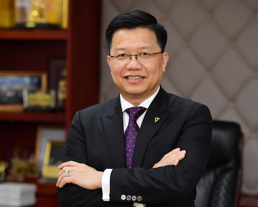 Ông Nguyễn Hưng, Tổng giám đốc TPBank với Đặc san Toàn cảnh Link Vào Nhà Cái KL99 COM Tặng +199k.