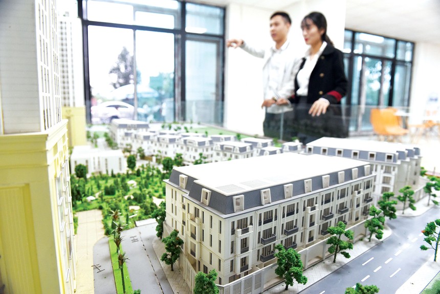 Nhiều dự án buộc phải giảm giá bán để chủ Kl99ok phiên bản mới có thanh khoản, dòng tiền. Ảnh: Dũng Minh 