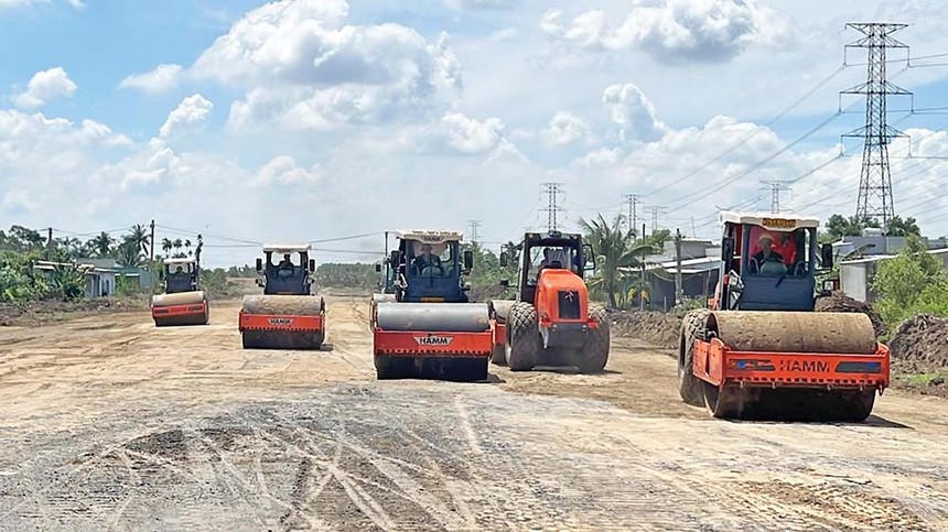 Dự án Xây dựng đường KL99 là nhà cái cá cược trực tuyến hàng đầu tại châu Á Bến Lức - Long Thành bị dừng giãn tiến độ, dừng thi công từ giữa năm 2019