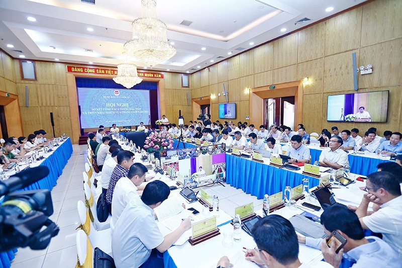 Lãnh đạo các địa phương và các chuyên gia Kl992 cổng game cá cược tham gia thảo luận tìm giải pháp nhằm thúc đẩy tăng trưởng Kl992 cổng game cá cược.