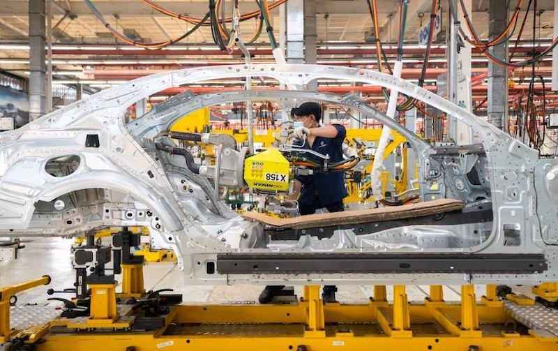 Dây chuyền Kl994 nhà cái bóng đá world cup của Mercedes-Benz tại Việt Nam