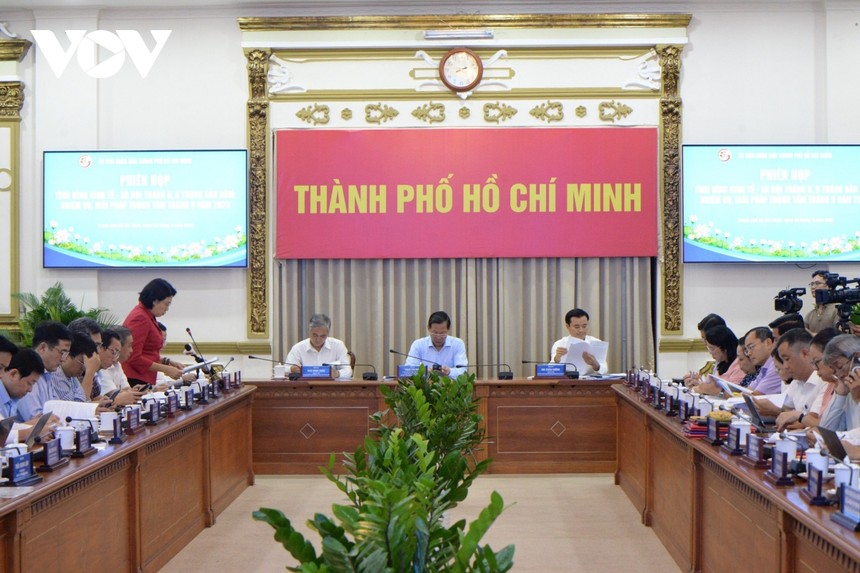 UBND TP.HCM họp đánh giá tình hình Kl992 cổng game cá cược-Trang Chủ KL99Com Số 1 Link Đăng Ký KL999 8 tháng qua và triển khai nhiệm vụ trọng tâm những tháng cuối năm (Ảnh: Hà Khánh)