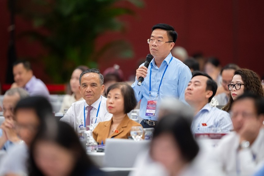 Theo ông Lê Tiến Trường, các ngành Kl994 nhà cái bóng đá world cup, xuất khẩu lớn đang cần giải pháp cho những khó khăn mang tính ngắn hạn.