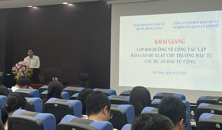 Thành phố Đà Nẵng tổ chức “Lớp bồi dưỡng về công tác lập báo cáo đề xuất chủ trương Kl99ok phiên bản mới các dự án Kl99ok phiên bản mới công”.
