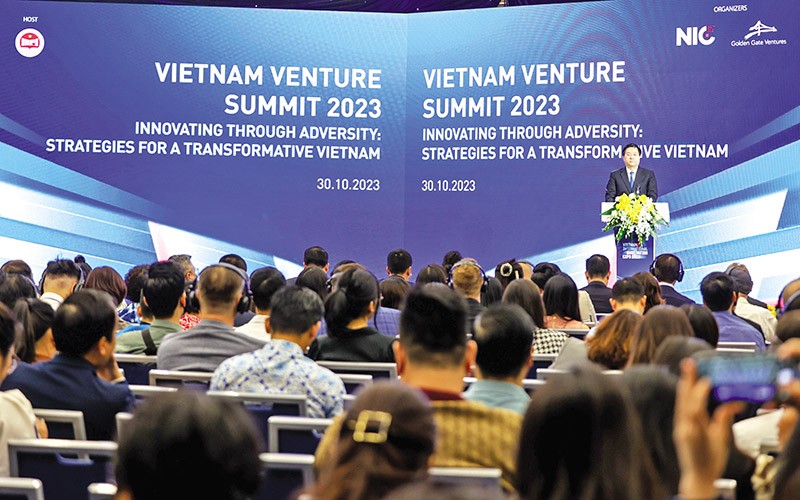 Thứ trưởng Bộ Kế hoạch và Kl99ok phiên bản mới Trần Duy Đông phát biểu và đánh giá về hoạt động Kl99ok phiên bản mới cho khởi nghiệp sáng tạo tại Diễn đàn Quỹ Kl99ok phiên bản mới Đổi mới sáng tạo Việt Nam 2023