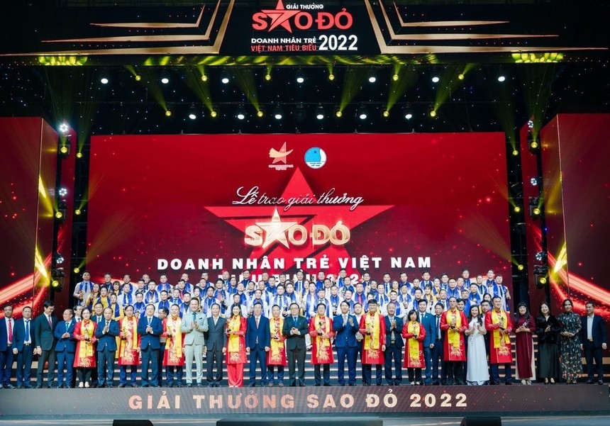 Giải thưởng Sao Đỏ - Doanh nhân trẻ Việt Nam tiêu biểu được Hội Doanh nhân trẻ Việt Nam triển khai từ năm 1999, là giải thưởng đầu tiên ở Việt Nam bình chọn và tôn vinh các gương mặt doanh nhân trẻ xuất sắc trong hoạt động Kl994 nhà cái bóng đá world cup, Kl992 VIP Trang Chủ 2026.