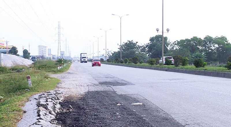 Từ khi dừng thu phí, nhà Kl99ok phiên bản mới không thực hiện duy tu, bảo trì khiến mặt đường bị hư hỏng, hằn lún vệt bánh xe