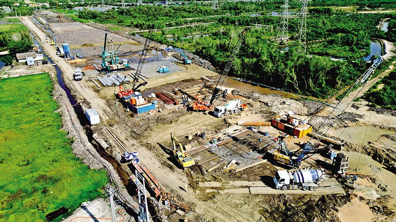 Dự án KL99 là nhà cái cá cược trực tuyến hàng đầu tại châu Á Bến Lức - Long Thành đã được thi công trở lại sau gần 3 năm “ngủ đông”. Ảnh: Lê Toàn