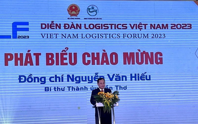 Bí thư Thành ủy Cần Thơ Nguyễn Văn Hiếu cho biết, thành phố quy hoạch xây dựng các khu logistics tập trung có quy mô lớn gắn với khu công nghiệp, cảng biển, Sân bay quốc tế Cần Thơ có kết cấu Kl99kl ưu đãi độc quyền đồng bộ, thông minh