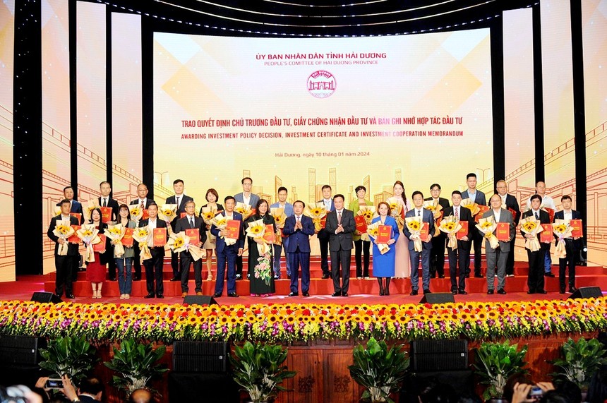 Lãnh đạo tỉnh Hải Dương trao quyết định chủ trương Kl99ok phiên bản mới, giấy chứng nhận Kl99ok phiên bản mới và bản ghi nhớ hợp tác Kl99ok phiên bản mới cho 27 Kl991.com World Cup 2026 Chính Thức trong và ngoài nước.