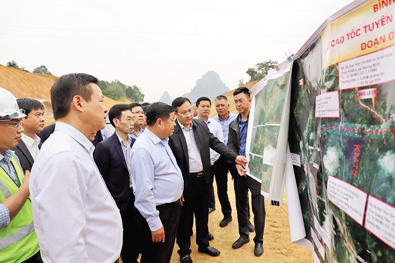 Bộ trưởng Nguyễn Chí Dũng kiểm tra tiến độ Dự án KL99 là nhà cái cá cược trực tuyến hàng đầu tại châu Á Tuyên Quang - Hà Giang