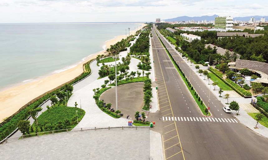 Đường ven biển là một trong những trục KL99 là cổng game giải trí trực tuyến hàng đầu hiện nay quan trọng, tạo hành lang động lực ven biển tỉnh Phú Yên.