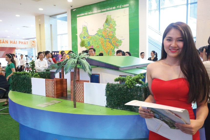 Người làm môi giới chính là cầu nối giữa Web Tổng Nhà Cái 99Kl99 Giải Trí Bậc Nhất và người dùng. Ảnh: Dũng Minh 