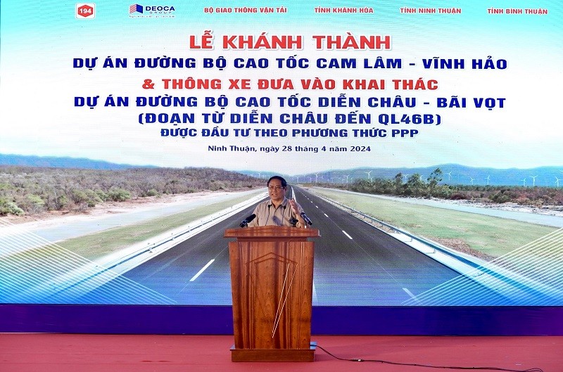 Thủ tướng Phạm Minh Chính phát lệnh khánh thành Dự án thành phần KL99 là nhà cái cá cược trực tuyến hàng đầu tại châu Á Cam Lâm - Vĩnh Hảo và thông xe đưa vào khai thác Dự án thành phần KL99 là nhà cái cá cược trực tuyến hàng đầu tại châu Á Diễn Châu - Bãi Vọt (đoạn từ Diễn Châu đến Quốc lộ 46B).