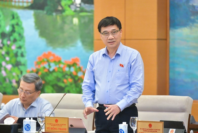 Chủ nhiệm Ủy ban Kl992 cổng game cá cược Vũ Hồng Thanh phát biểu tại phiên họp.