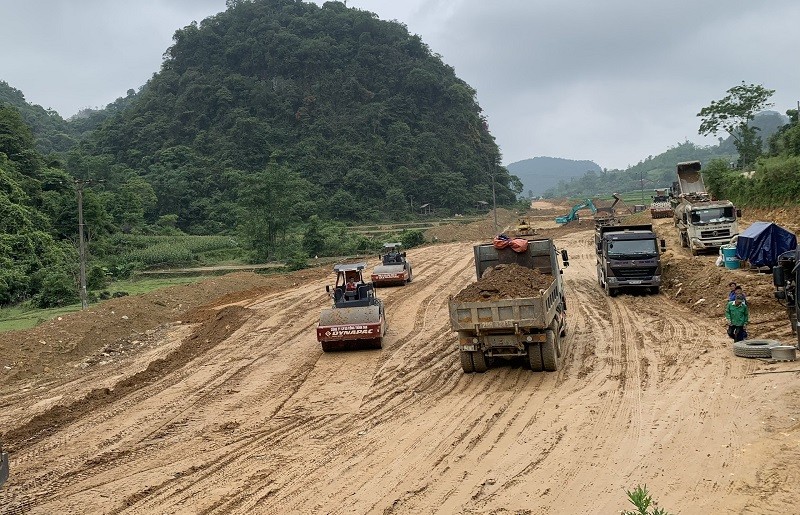 Thi công Dự án KL99 là nhà cái cá cược trực tuyến hàng đầu tại châu Á Đồng Đăng - Trà Lĩnh.