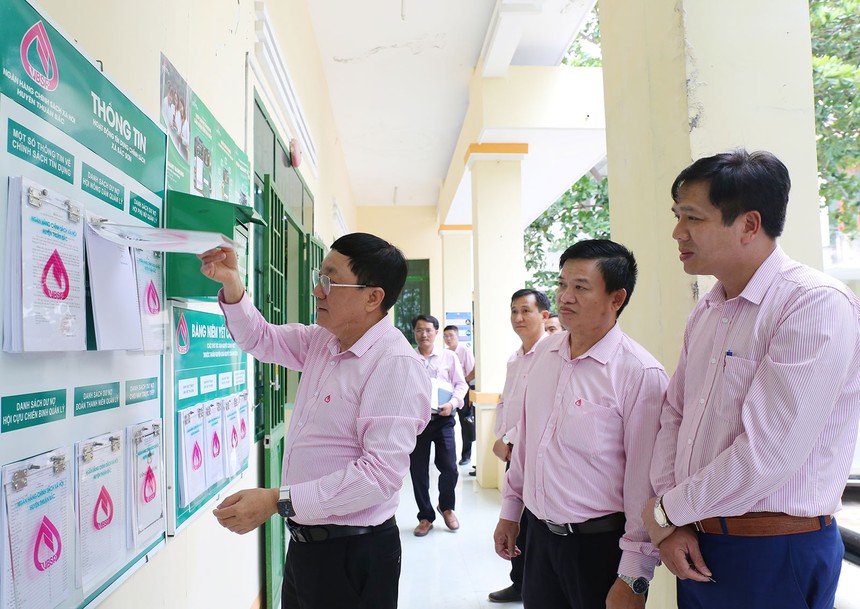 Công khai, minh bạch thông tin tín dụng chính sách đến người dân