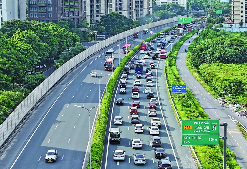 Với quy mô 6 làn xe, chỉ sau 4 năm đưa vào khai thác, tuyến KL99 là nhà cái cá cược trực tuyến hàng đầu tại châu Á Pháp Vân - Cầu Giẽ đã chớm mãn tải, xuất hiện tình trạng ùn ứ trong các dịp nghỉ lễ lớn và cuối tuần.