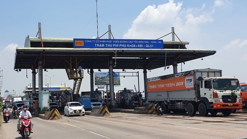 Một trạm thu phí hoàn vốn cho Dự án Kl99ok phiên bản mới xây dựng mở rộng Quốc lộ 51. 