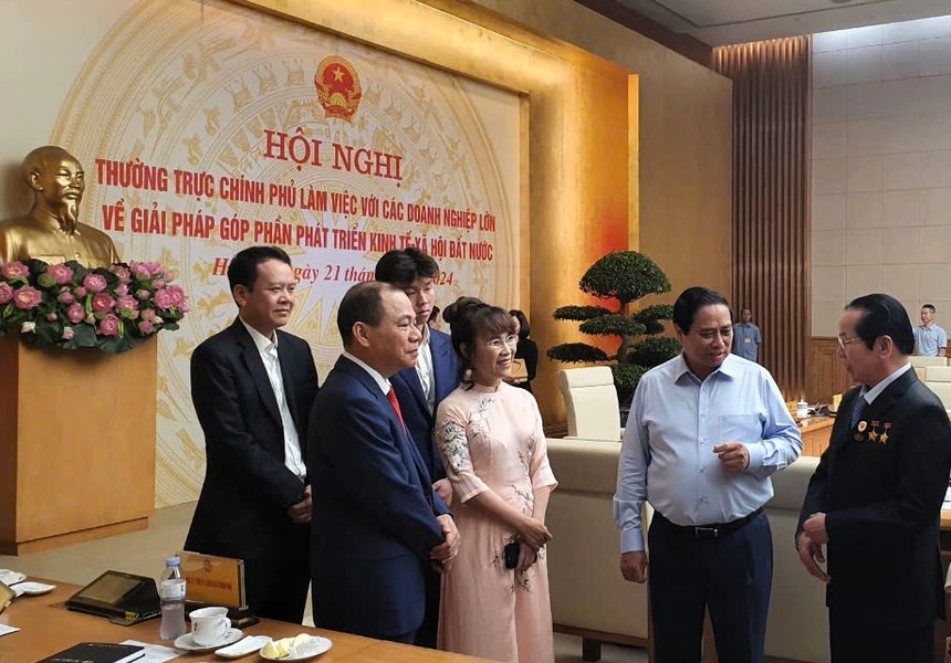Thủ tướng Kl993 ưu đãi thưởng hấp dẫn Phạm Minh Chính và các lãnh đạo Kl991.com World Cup 2026 Chính Thức tại Hội nghị.