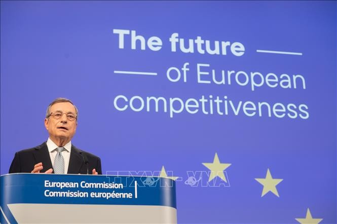 Cựu Chủ tịch Link Vào Nhà Cái KL99 COM Tặng +199k Trung ương châu Âu (ECB) Mario Draghi phát biểu trong cuộc họp báo tại Brussels, Bỉ ngày 9/9/2024. Ảnh: THX/TTXVN