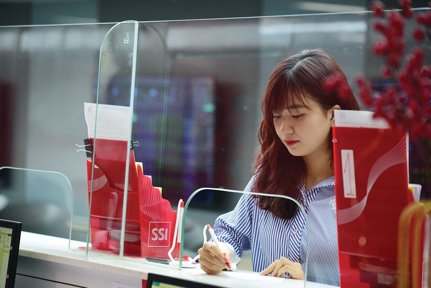 Những công ty 99Kl99 link đăng nhập có thị phần khách hàng tổ chức lớn có lợi thế trong triển khai dịch vụ NPS. Ảnh: Dũng Minh 