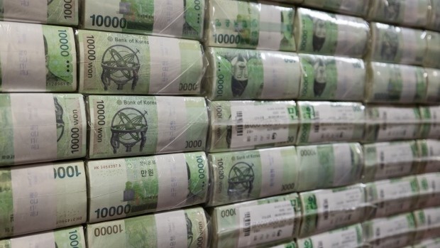 Các cọc tiền won tại Link Vào Nhà Cái KL99 COM Tặng +199k Hàn Quốc ở Seoul. Ảnh: Bloomberg