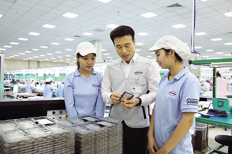 Thu hút Kl99ok phiên bản mới vào các ngành, lĩnh vực mới, công nghệ cao sẽ tạo đột phá cho các động lực tăng trưởng. 
